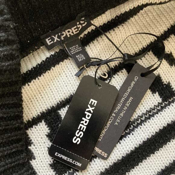 Express Women’s Open Front Cardigan Sz M to Lg New White Black Sleeveless Aztec - Picture 4 of 5